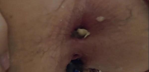  I put a banana in my wife&039;s ass and cum inside.